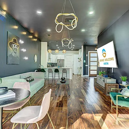Trendy Stay For 10 Minutes To Downtown 6Th St Family House